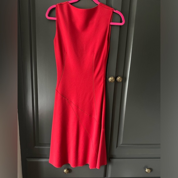 Alaïa Red Sleeveless Knit Cocktail Dress - Picture 4 of 5